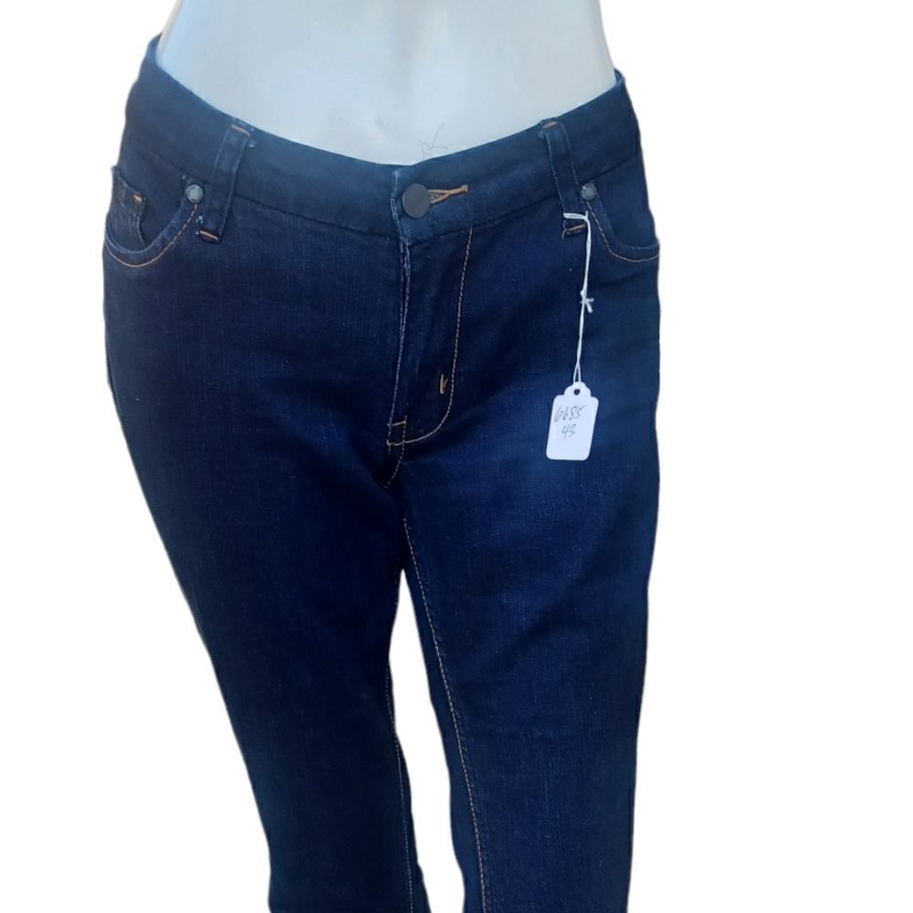 668534....Kenneth Cole Bootcut Jeans Size 27, W28"  32"Inseam  7"Rise